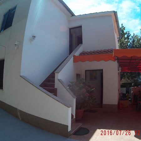 Apartman Luburic Pinezići Extérieur photo