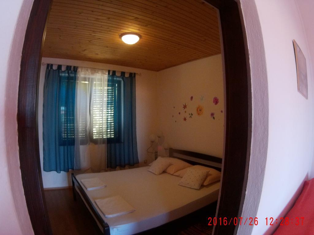 Apartman Luburic Pinezići Extérieur photo